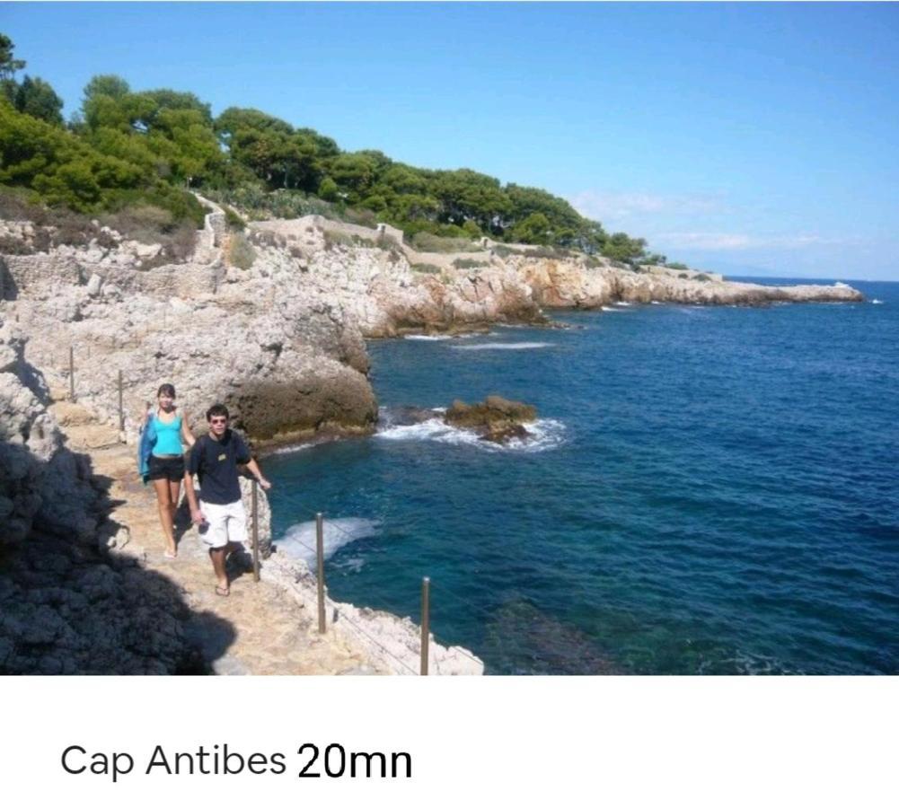 Bel Appartement Les Pieds Dans L'Eau Villeneuve-Loubet Exterior foto